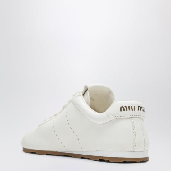 26FW 미우미우 플룸 블리치 스니커즈 5E114E005038 White - MIU MIU