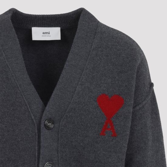 26FW 아미 하트 로고 인타르시아 V넥 가디건 UKC367 018 084 HEATHER GREY RED - AMI