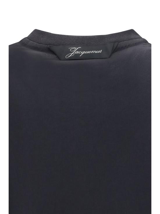 26FW 자크뮈스 롱 카레 반팔 티셔츠 TSM00578AJ00254 990 BLACK - JACQUEMUS