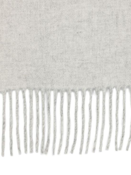 26FW 자크뮈스 머플러/스카프 ACU00435D AOT4001950 GREY - JACQUEMUS