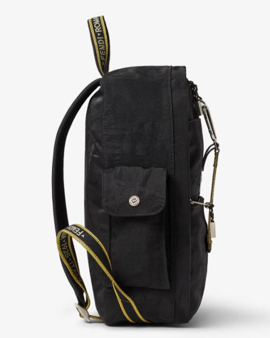26FW 펜디 백팩 7VZ096 B12TF0QA1 BLACK - FENDI