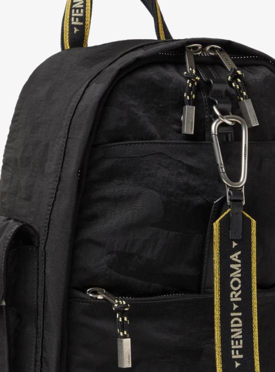 26FW 펜디 백팩 7VZ096 B12TF0QA1 BLACK - FENDI