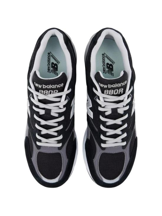 26FW 뉴발란스 스니커즈 U880R8EUBLACKCASTLEROCK - NEW BALANCE
