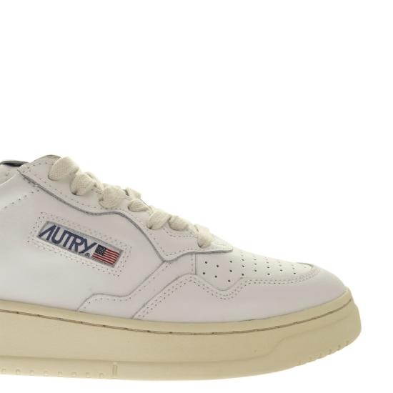26SS 오트리 메달리스트 로우 스니커즈 AULM WHITE GREEN - AUTRY
