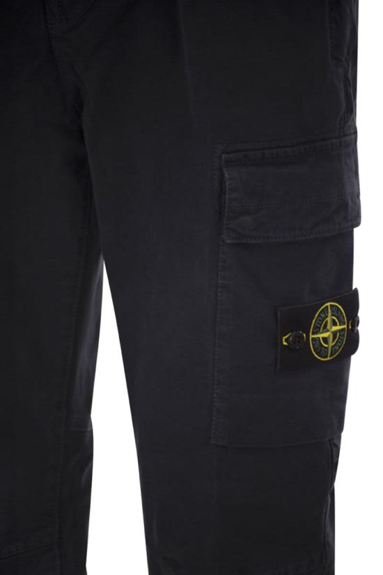 26FW 스톤 아일랜드 와펜 패치 테이퍼드 팬츠 L2S153100033S00L1 V0120 NAVYBLUE - STONE ISLAND