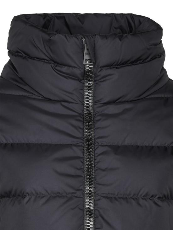 26FW 에르노 나일론 샤모니 A-셰이프 PI0660D12004Z9389 Black - HERNO