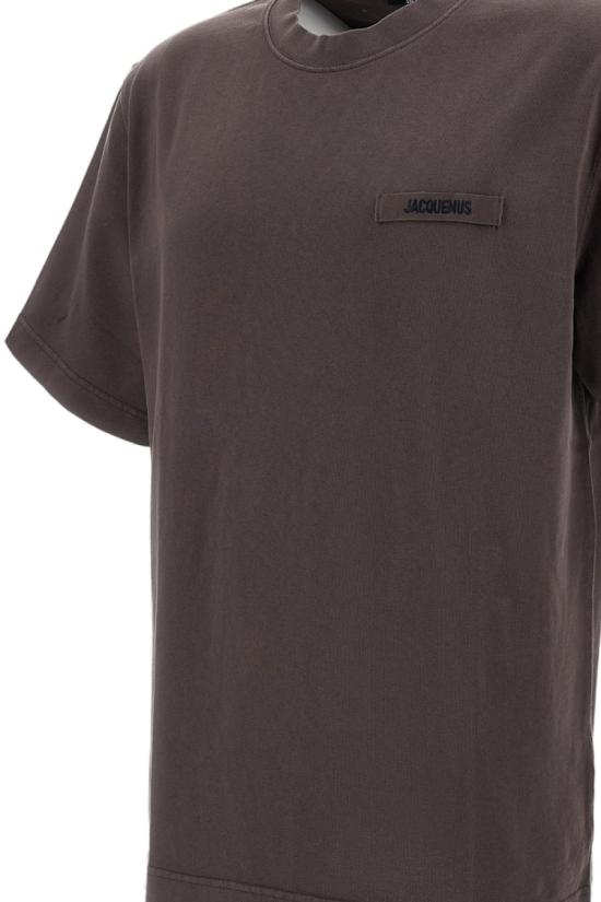 26FW 자크뮈스 그로그랭 로고 티셔츠 TSM00133AJ00226850 Brown - JACQUEMUS