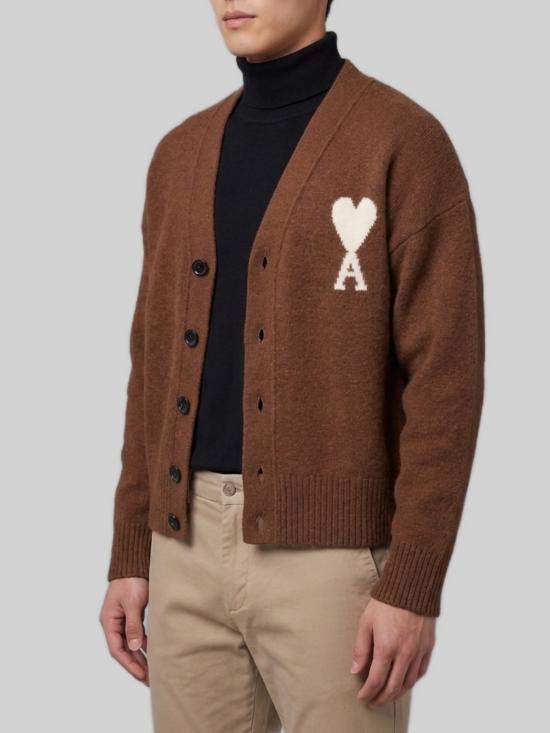 26FW 아미 빅 하트 로고 알파카 니트 가디건 UKC365KN0135 A362 BROWN - AMI