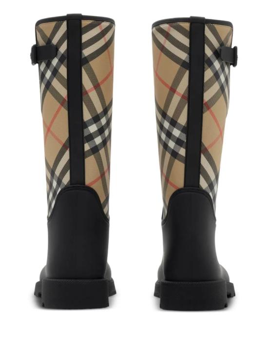 26FW 버버리 러버 마쉬 스탬프 하이 부츠 8111677 BLACK - BURBERRY