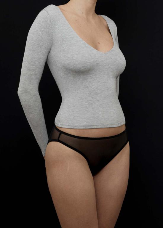  카이 인티메이츠 긴팔 티셔츠 리클라인 V넥 긴팔 탑 도브 색상 - KYE INTIMATES