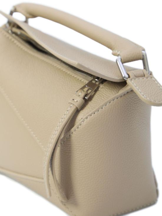 26FW 로에베 소프트 그레인드 카프스킨 미니 퍼즐 엣지백 A510P88 X605541 BEIGE - LOEWE