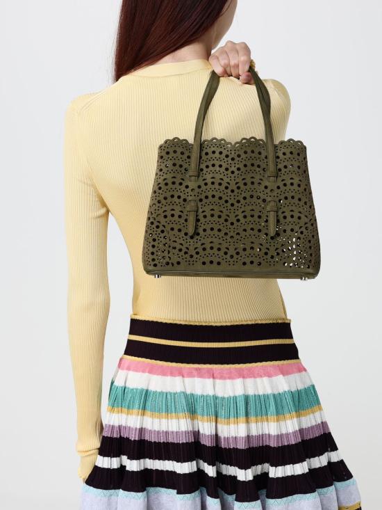 26FW 알라이아 비엔 웨이브 럭스 카프스킨 미나 25 백 AA1S06725CA322 U21 Green - ALAIA