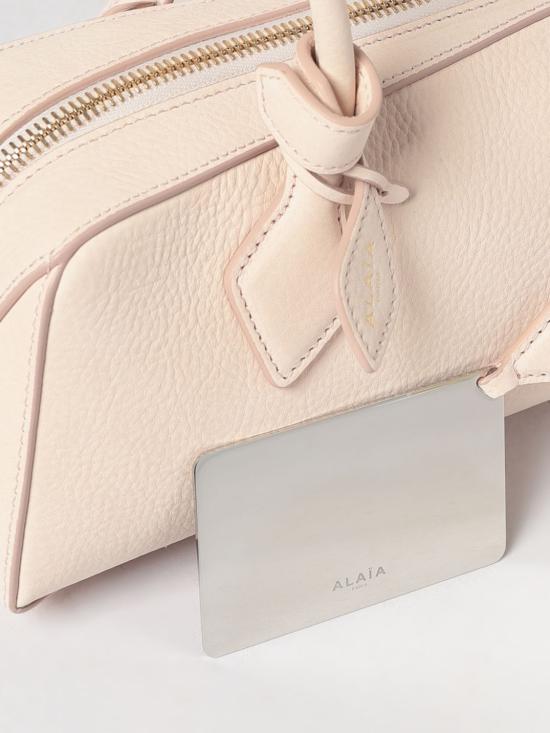 26FW 알라이아 르 테켈 미디움 레더 숄더백 AA1S06033CA214 404 Pink - ALAIA