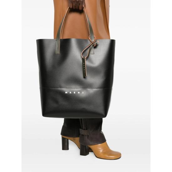 26FW 마르니 토트백 P5769 SHMQ0037A1 01N99 BLACK - MARNI