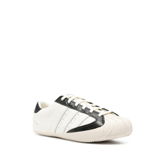 26FW 아디다스 스니커즈 KI7781 WHBLK WHITE - ADIDAS