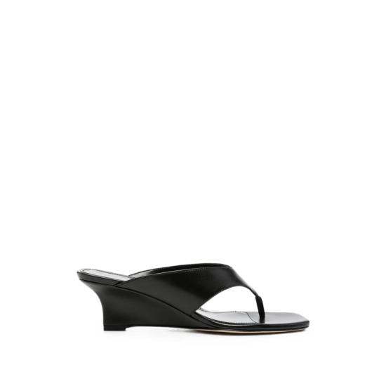 26FW 스튜어트 와이츠먼 샌들 VINNIE WEDGE BLACK