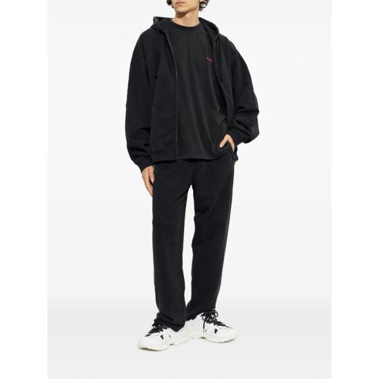 26FW 베트멍 탑 MH27TR142B BKRED BLACK - VETEMENTS