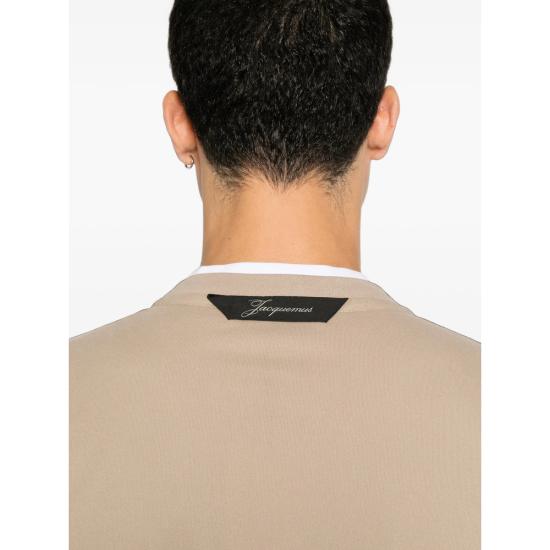 26FW 자크뮈스 롱 카레 롱슬리브 티셔츠 TSM00622 AJ00254 150 BEIGE - JACQUEMUS