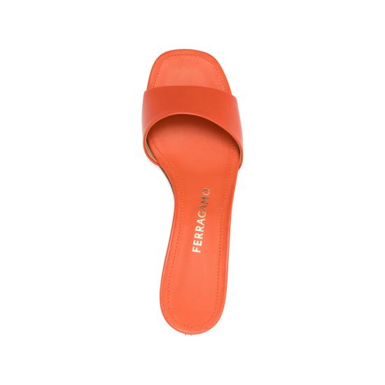 26SS 살바토레 페라가모 힐/펌프스 01L203 0794404 1C LISIE ORANGE - SALVATORE FERRAGAMO