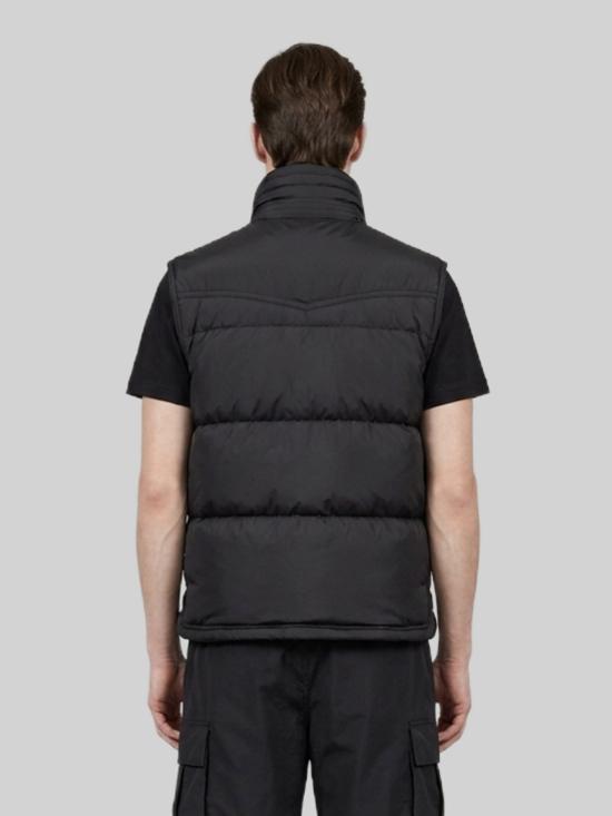 26FW 몽클레어 베스트 L20971A00042 BLACK - MONCLER