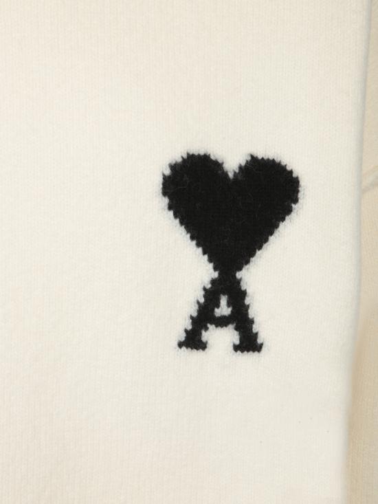 27FW 아미 빅 하트 울 크루넥 스웨터 UKS838 018 151 White - AMI