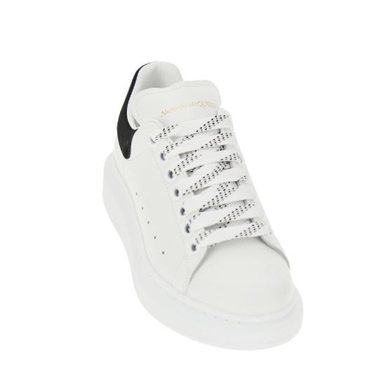 26FW 알렉산더 맥퀸 오버사이즈드 스니커즈 553770WIAIH White - ALEXANDER MCQUEEN