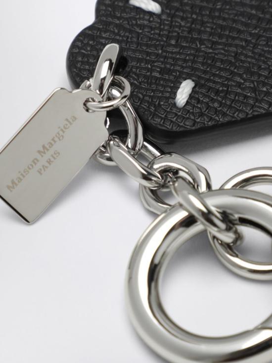 26FW 마르지엘라 키링 SA2UA0017P4745 T8013 Black - MAISON MARGIELA
