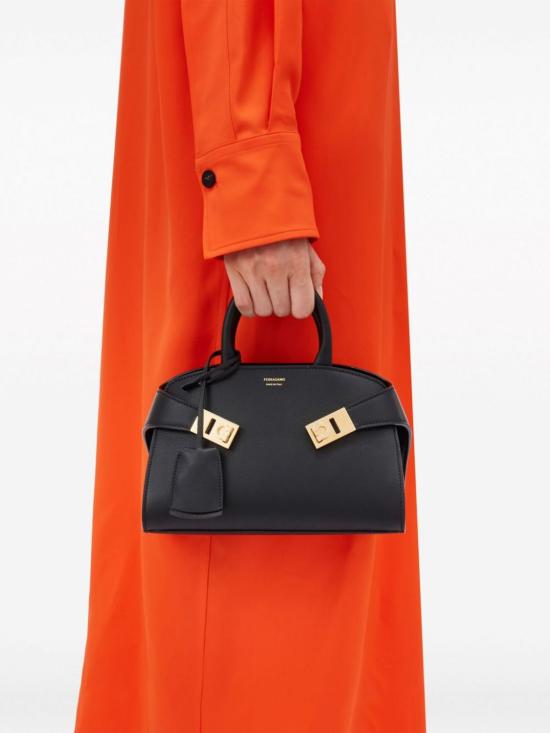 26FW 살바토레 페라가모 토트백 215975 768853 009 Black - SALVATORE FERRAGAMO