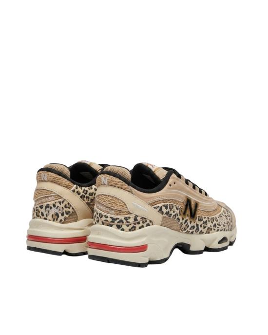 26FW 뉴발란스 스니커즈 8896634 Brown - NEW BALANCE
