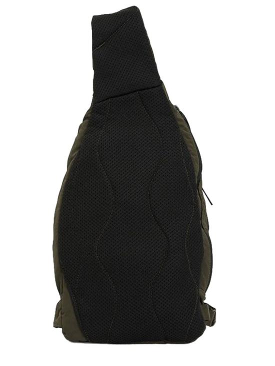 26SS 씨피 컴퍼니 나일론 B 렌즈 크로스백 RCCMAC735A 005269G683 Black - C.P. COMPANY