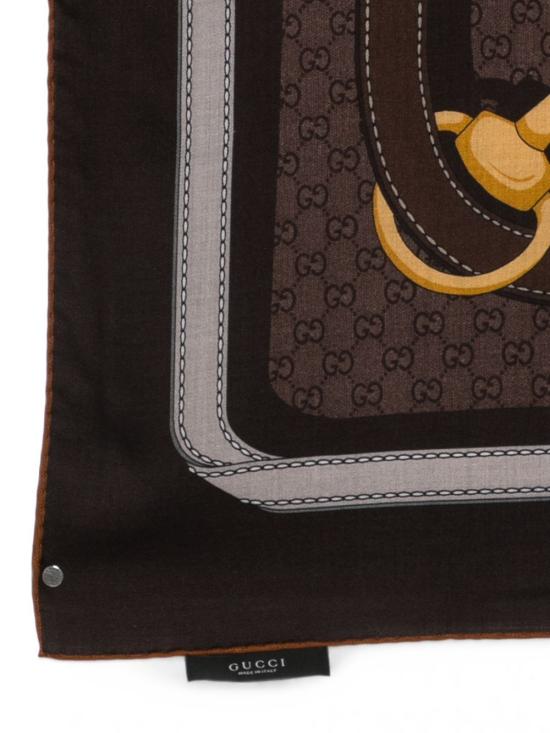 26FW 구찌 프린트 GG 실크 트윌 자카드 숄 A007EB3GARI2100 DARK BROWN - GUCCI
