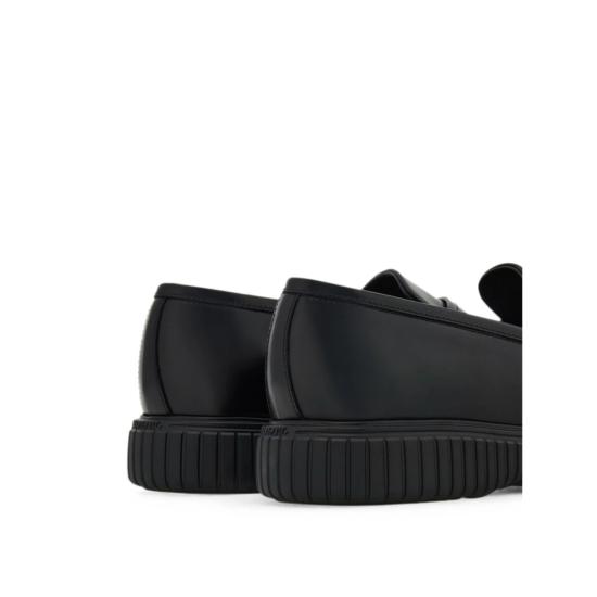  살바토레 페라가모 로퍼 페라가모 브러시드 카프스킨  블랙 - SALVATORE FERRAGAMO