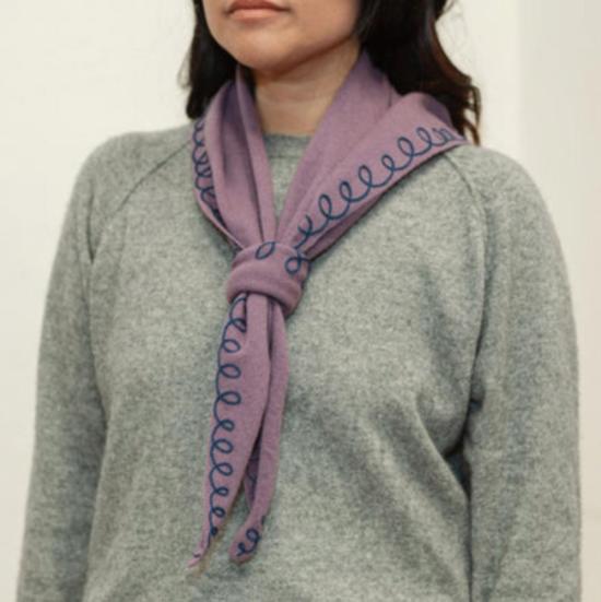  라스트 찬스 텍스타일스 머플러/스카프 라스트 찬스 텍스타일 스티치 캐시미어 트라이앵글 스카프 - LAST CHANCE TEXTILES