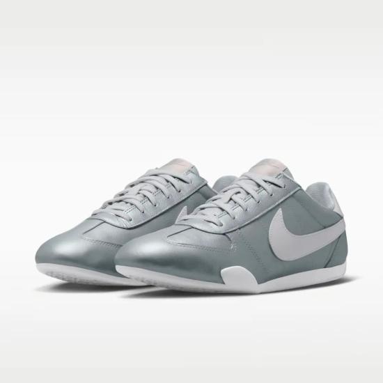  나이키 스니커즈 II6984 001 DOM - NIKE