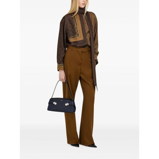  살바토레 페라가모 가방 페라가모 이스트 웨스트 허그 숄더백 블루 - SALVATORE FERRAGAMO
