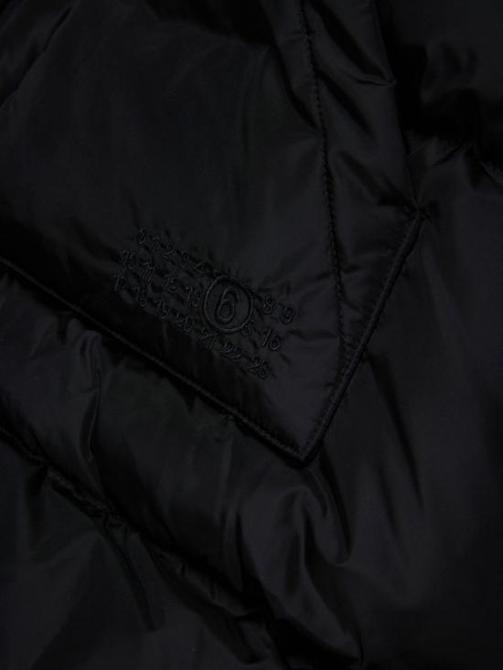 26FW [키즈] MM6 메종마르지엘라 패딩 M61091MM08B M6900 NERO - MM6 MAISON MARGIELA