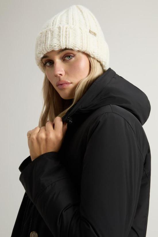 26FW 울리치 패딩 CFWWOU0652FBUT3128 100 BLACK - WOOLRICH