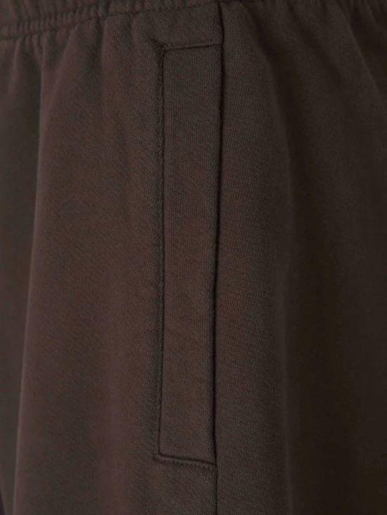 26FW 자크뮈스 스트레이트 팬츠 26HPAU00286AJ00325 DARK BROWN 1 881 - JACQUEMUS