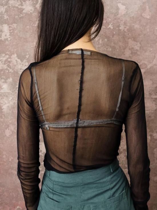  술라 클로딩 LTD 긴팔 티셔츠 술라 클로딩(Sula Clothing Ltd.) 슬래시넥 실크 튤 티셔츠 - SULA CLOTHING LTD.