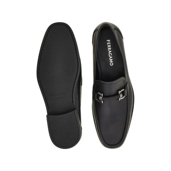  살바토레 페라가모 로퍼 페라가모 간치니 비트 카프스킨  블랙 - SALVATORE FERRAGAMO