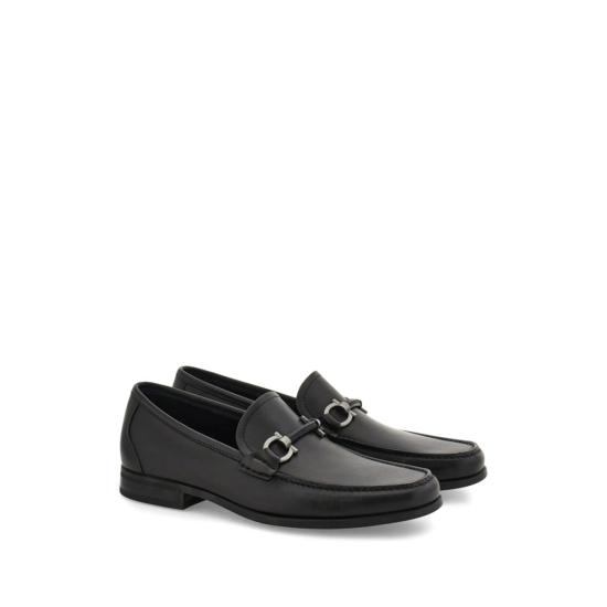  살바토레 페라가모 로퍼 페라가모 간치니 비트 카프스킨  블랙 - SALVATORE FERRAGAMO