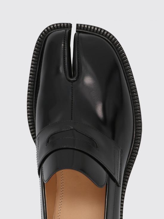 26SS 마르지엘라 타비 브러쉬드 카프스킨 로퍼 S57WR0139P3827 H8396 Black - MAISON MARGIELA