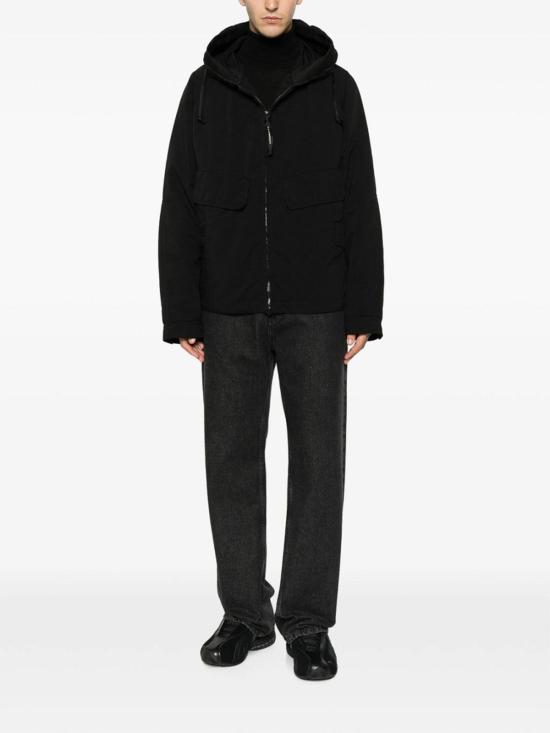 26FW 씨피 컴퍼니 숏패딩 MOW078A110305G999 BLACK - C.P. COMPANY