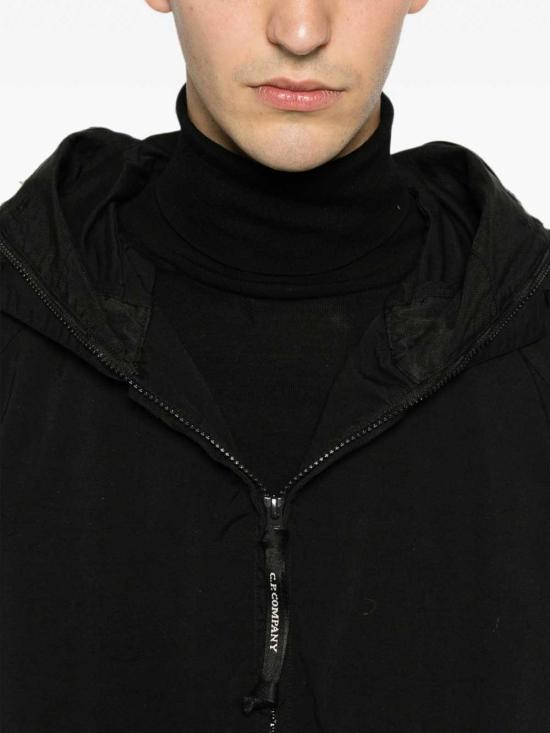 26FW 씨피 컴퍼니 숏패딩 MOW078A110305G999 BLACK - C.P. COMPANY