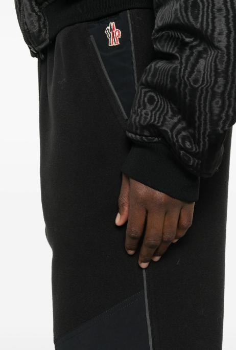 26FW 몽클레어 스트레이트 팬츠 L20988H0000589AK8 999 BLACK - MONCLER