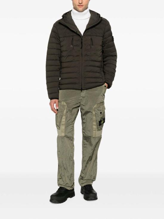 26FW 스톤 아일랜드 슬리브 로고 패치 하이 칼라 스웨터 L2S155100052S00C2V0093 CREAM - STONE ISLAND