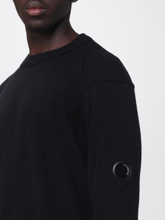 26FW 씨피 컴퍼니 램스울 GRS 크루넥 렌즈 스웨터 RFCMKN707A110149A 999 Black - C.P. COMPANY