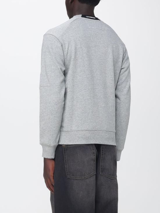26FW 씨피 컴퍼니 다이애그널 레이즈드 플리스 스웨트셔츠 RCCMSS713A005086W M94 Grey - C.P. COMPANY