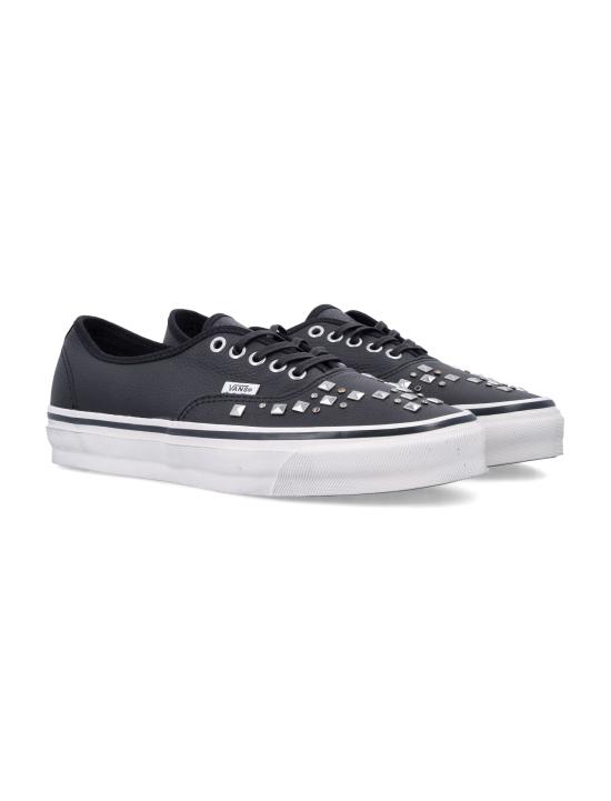 26FW 반스 어센틱 44 VN000D9NBLK NERO - VANS