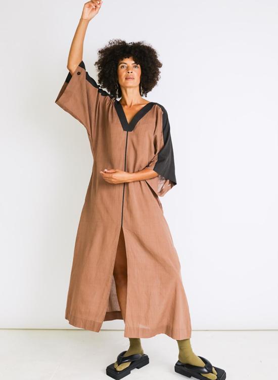  시크 콜렉티브 롱 원피스 Seek Collective Rhadika Caftan Mocha/Black - SEEK COLLECTIVE